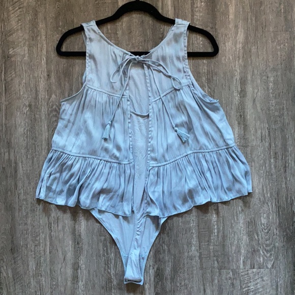 Size M Free People Pretty Chambray Pretty Please Bodysuit - Picture 6 of 6